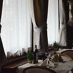 Ambassador In Bormio, Solo Senza Colazione Maison d'hôtes 3*