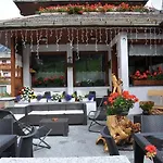 Ambassador In Bormio, Solo Senza Colazione Maison d'hôtes 3*